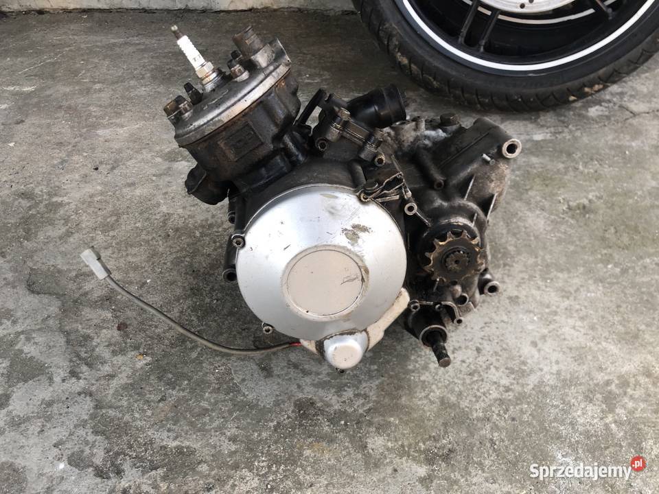 Silnik AM6 Yamaha TZR kompletny z rozrusznikiem