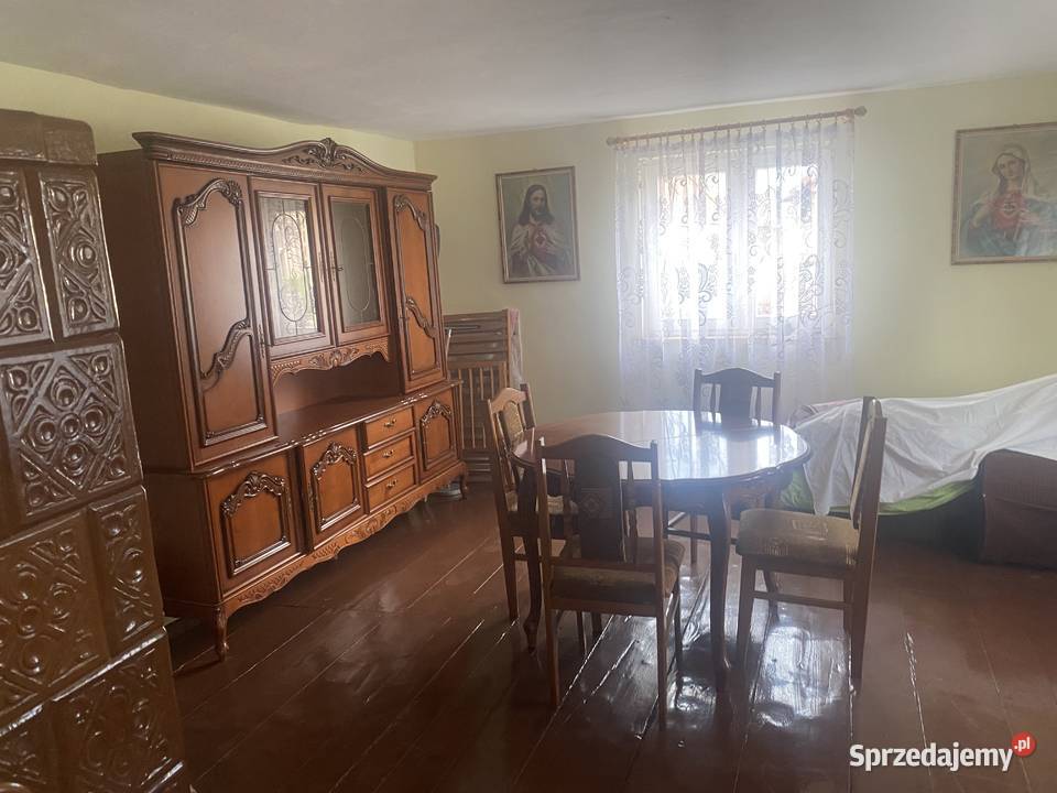 Dom drewniany 800m2 Sarzyna