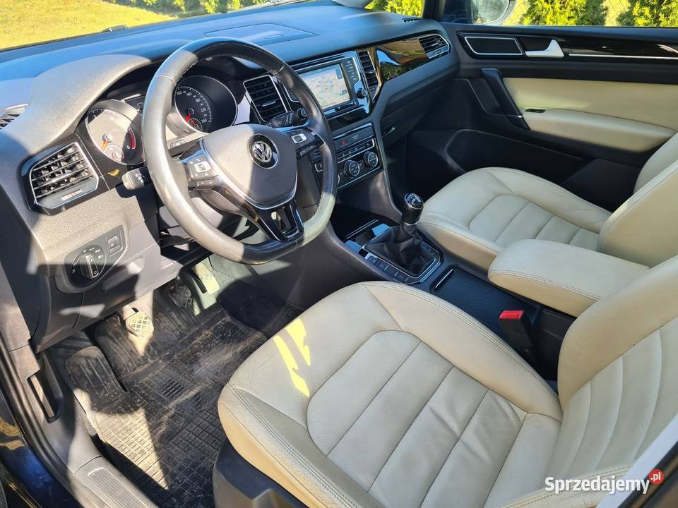 Golfsportsvan 16 tdi Steklno