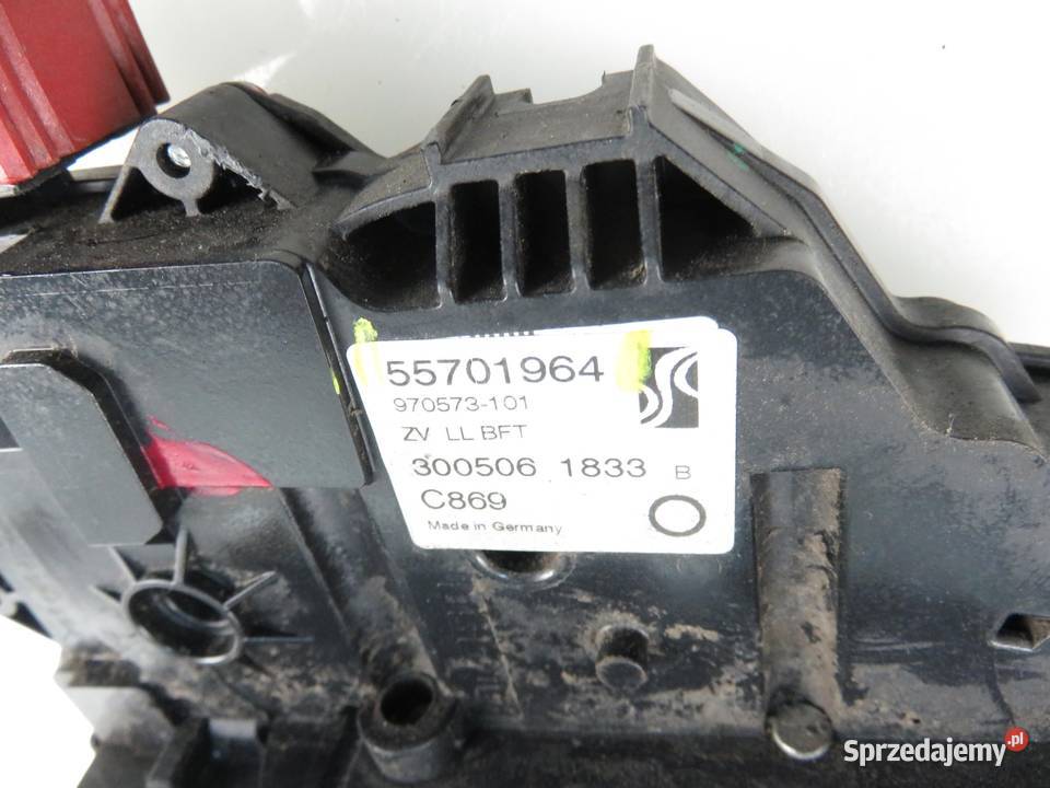 ZAMEK PRAWY PRZEDNI FIAT GRANDE PUNTO 55701964 osobowe sprzedam