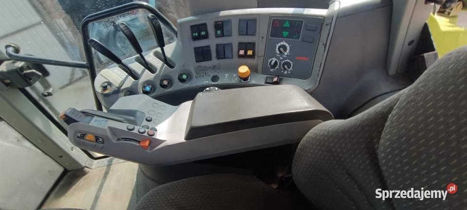 Claas arion 640
