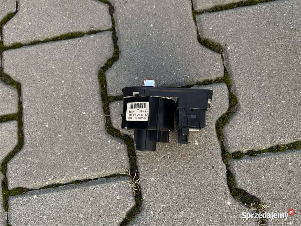 Lampy Audi a3 8p 2gi lift 3d komplet prawa lewa Lampy tylne lubelskie Chełm