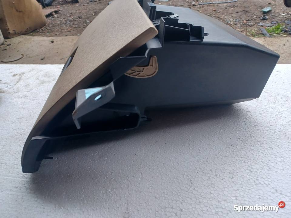 Schowek Ford C Wisznice sprzedam