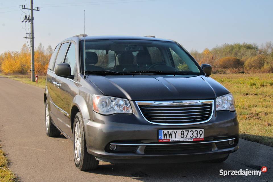 Chrysler Town Country DVD grzana kierownicą i nieuszkodzony Wyszków