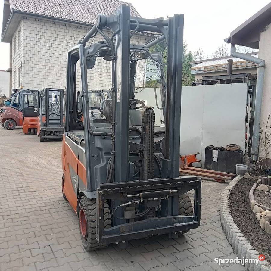 Wózek widłowy Linde E30 elektryczny 3 tony Suchedniów