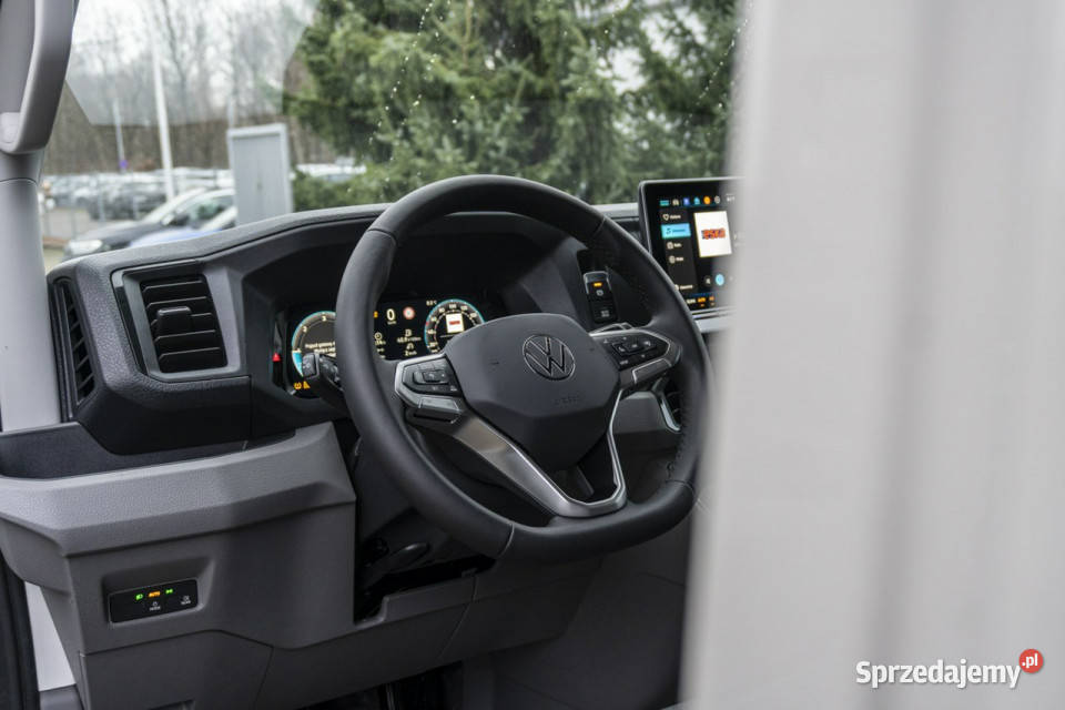 Volkswagen Crafter FL Furgon L4 20 TDI 177 automatyczna Łódź