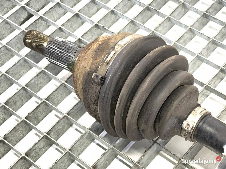 PÓŁOŚ PRAWY PRZÓD AUDI Q7 4L 30 233 0616 PRZEGUB