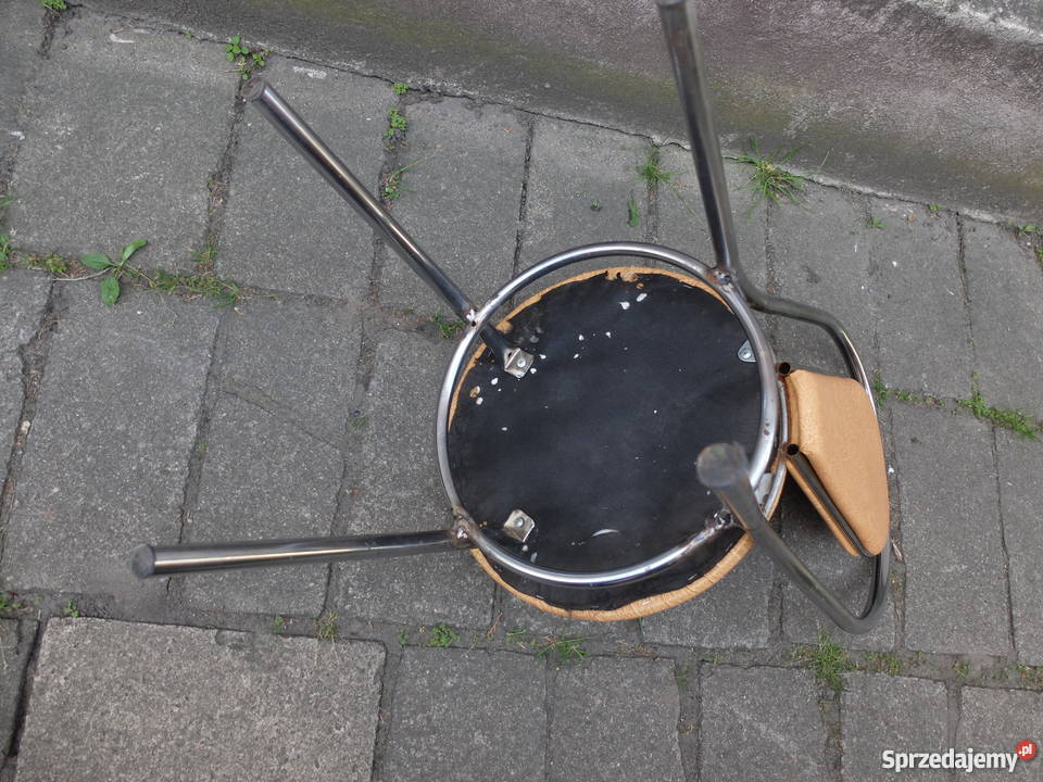Krzesło tapicerowane na metalowej konstrukcji Kościan