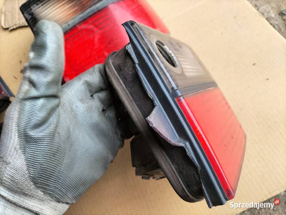 VW VENTO LAMPA TYŁ TYLNA PRAWA LEWA BŁOTNIKA Kamień-Kolonia