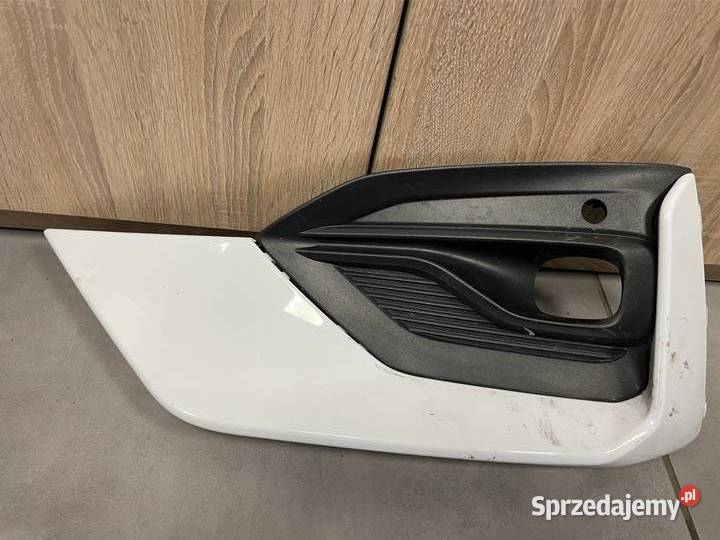 Ford Focus mk4 Stline kratka zderzaka lewa osobowe Kozubszczyzna