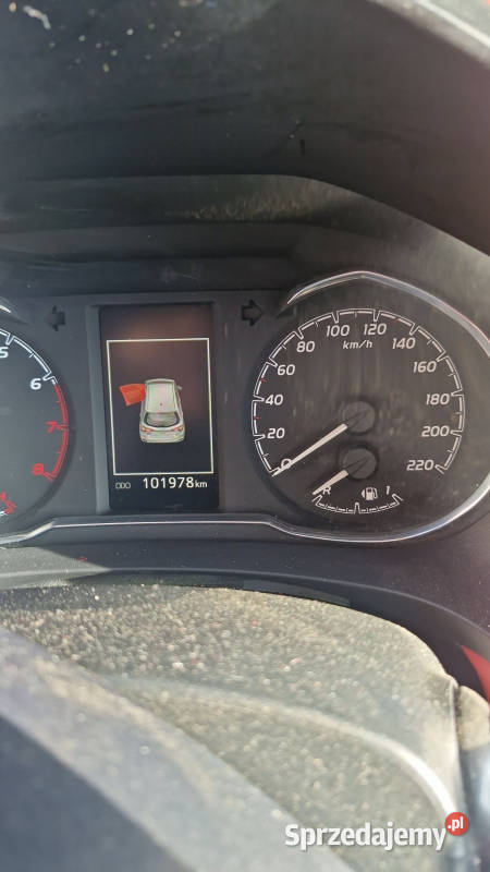 Toyota yaris 72017 15benzyna111 101000 Bochnia