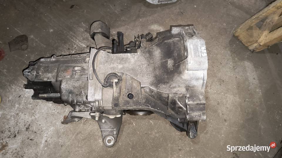 Audi A4 B6 Vw Passat B5 fl 20 20V ALT Skrzynia osobowe Domasław