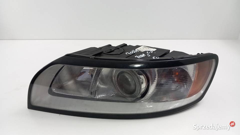 VOLVO V50 S40 II FL LAMPA PRZÓD LEWA EU wielkopolskie Zbierkowo