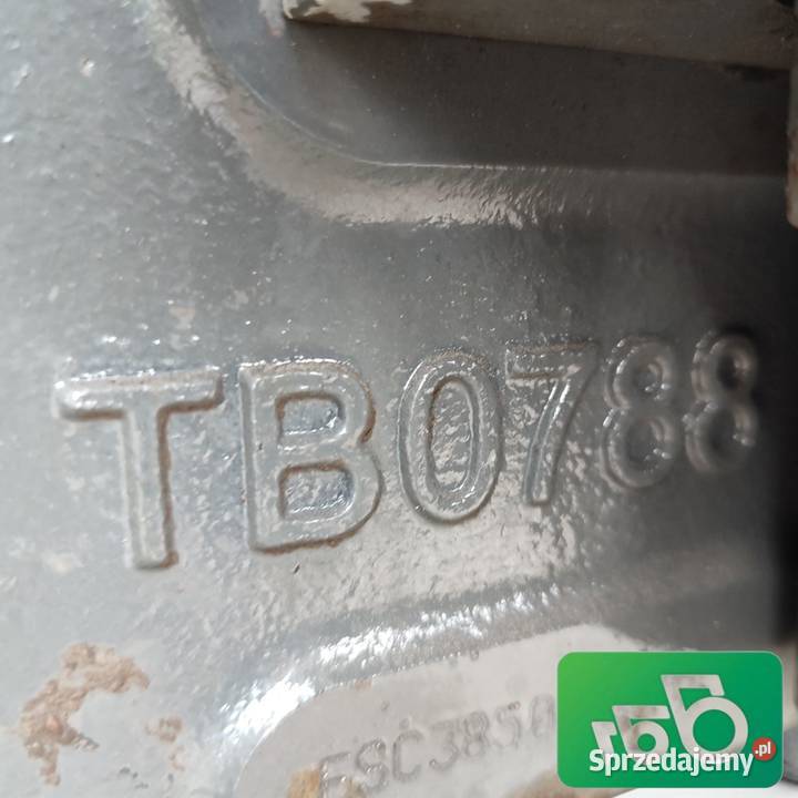 Skrzynia biegów ACV0046330 TB0738 Valtra T213 wielkopolskie Wilkowo