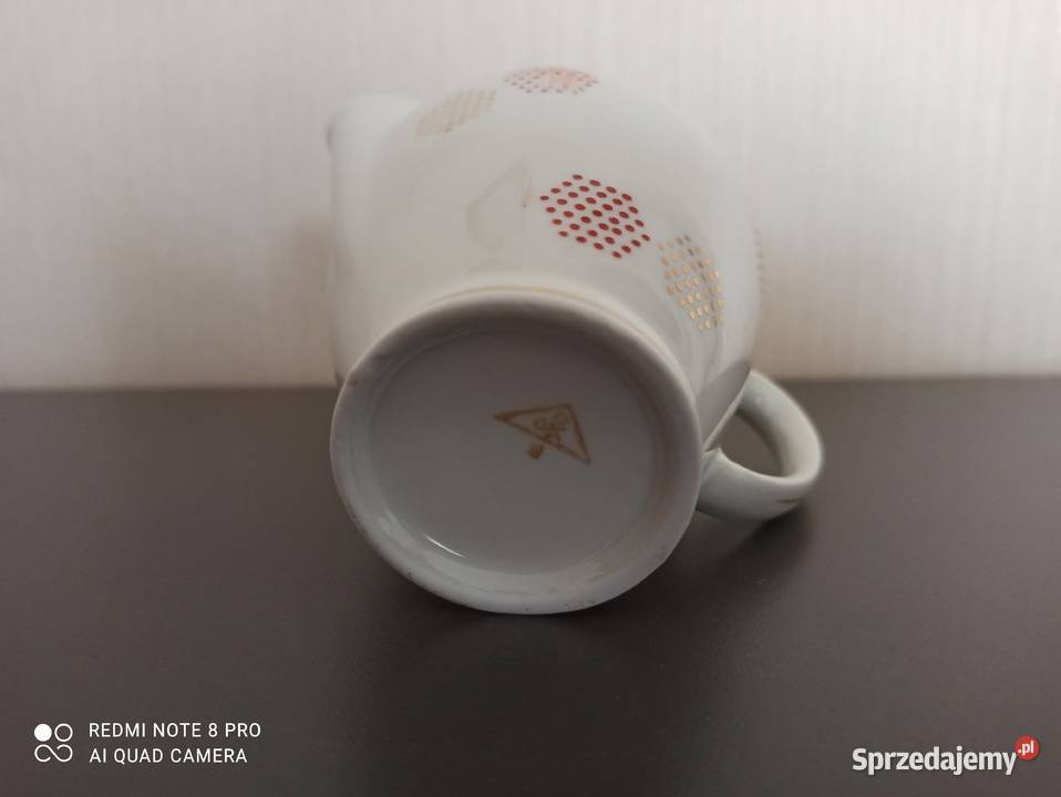 Mlecznik z porcelany