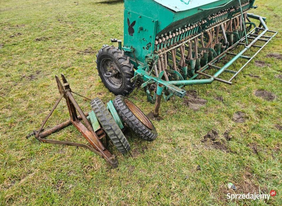 Siewnik Mazur 4m Super Stan Siewnik do zboża Wola Lubecka sprzedam