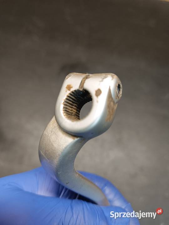 Dźwignia zmiany biegów nóżka silnik części małopolskie Gołaczewy sprzedam