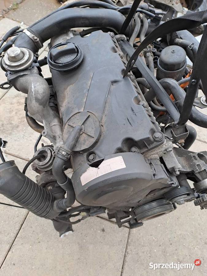 Volkswagen Passat B5 19 TDi 101 silnik kompletny