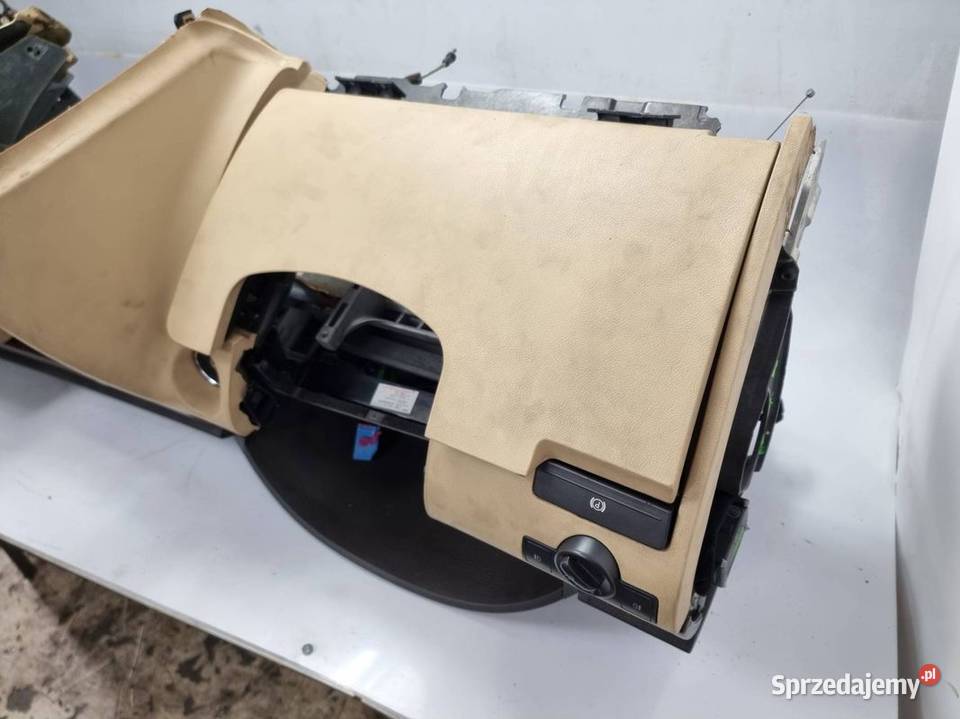 DESKA KOKPIT VOLKSWAGEN PHAETON Pozostałe kujawsko-pomorskie Lipno