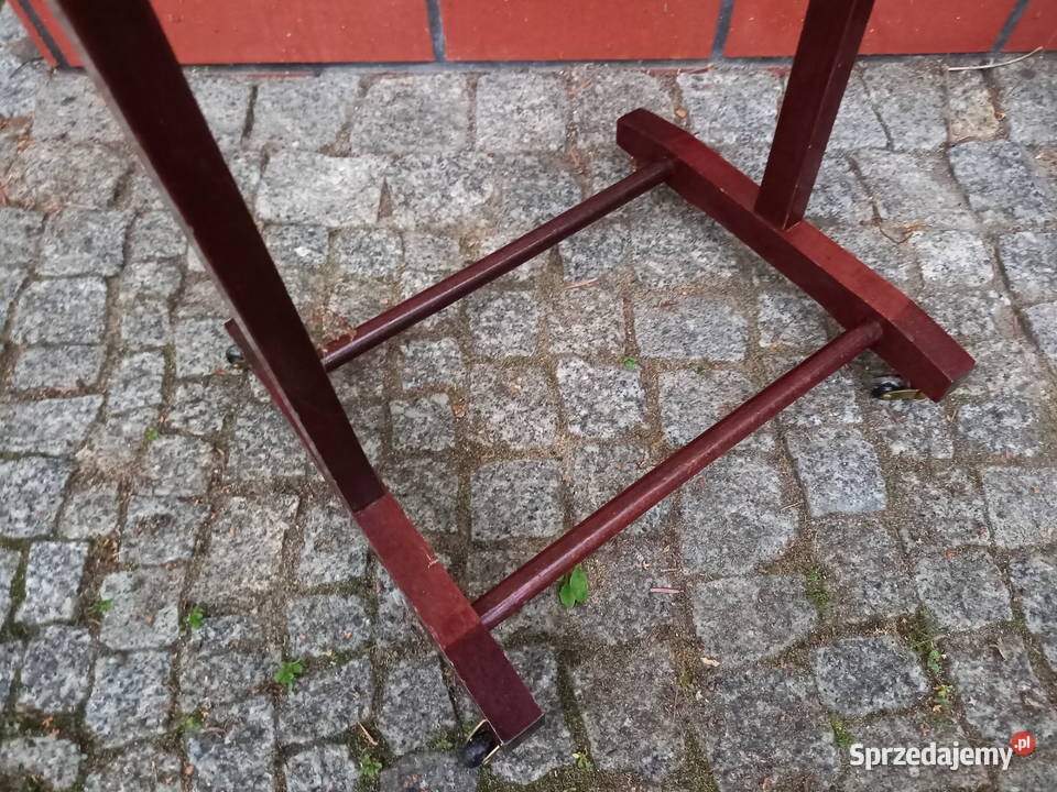 Drewniany stojak wieszak na ubrania na kółkach 44cm