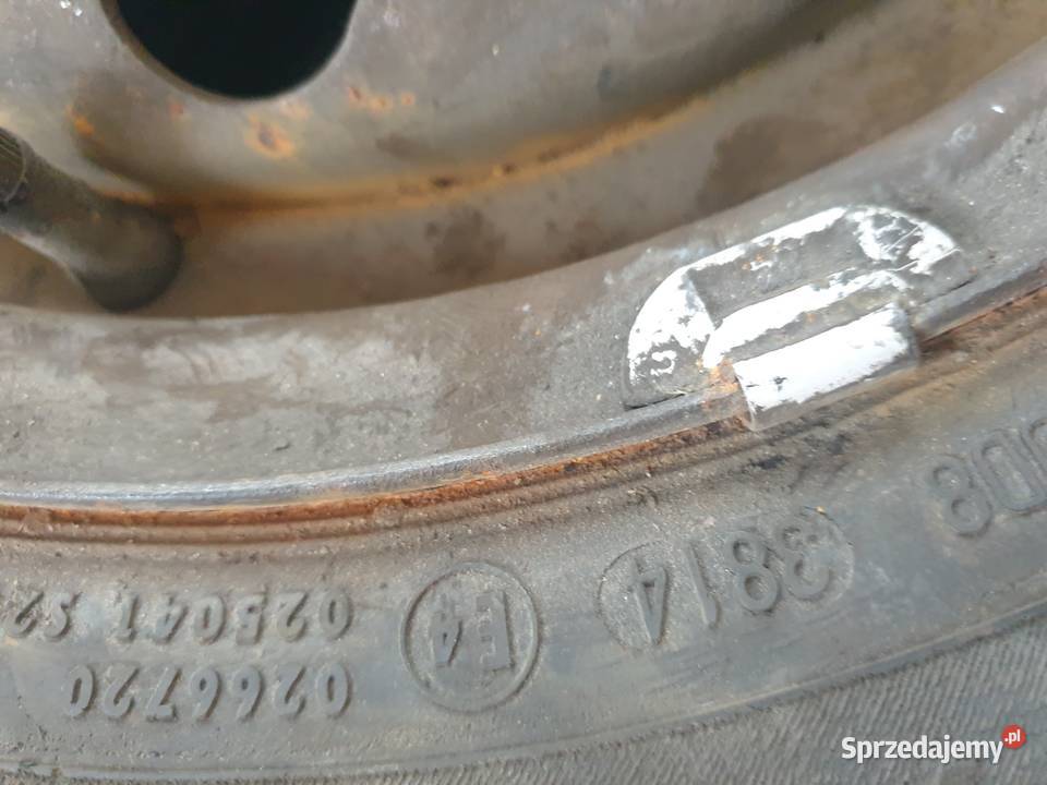 Felga stalowa 14 opona 17565R14 Uniroyal warmińsko-mazurskie sprzedam