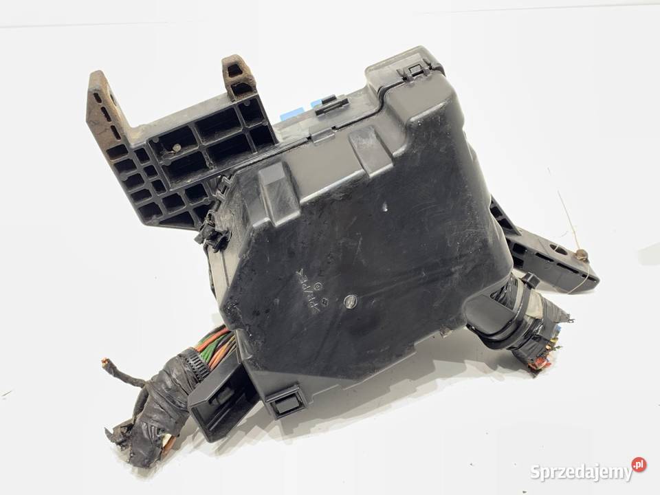 SKRZYNKA BEZPIECZNIKÓW SUZUKI SX4 Hatchback 19