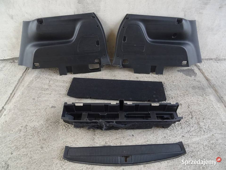 Bagażnik podłoga wykładzina schowki boczek sprzedam
