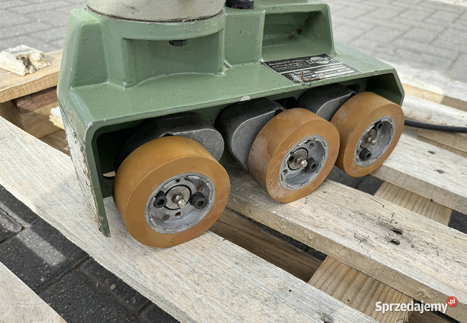 Posuw mechaniczny 3rolkowy BGU typ VA803D Sierakowska Huta