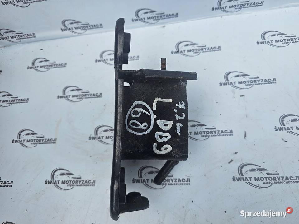 TOYOTA PRIUS XW20 06r podłużnica lewa