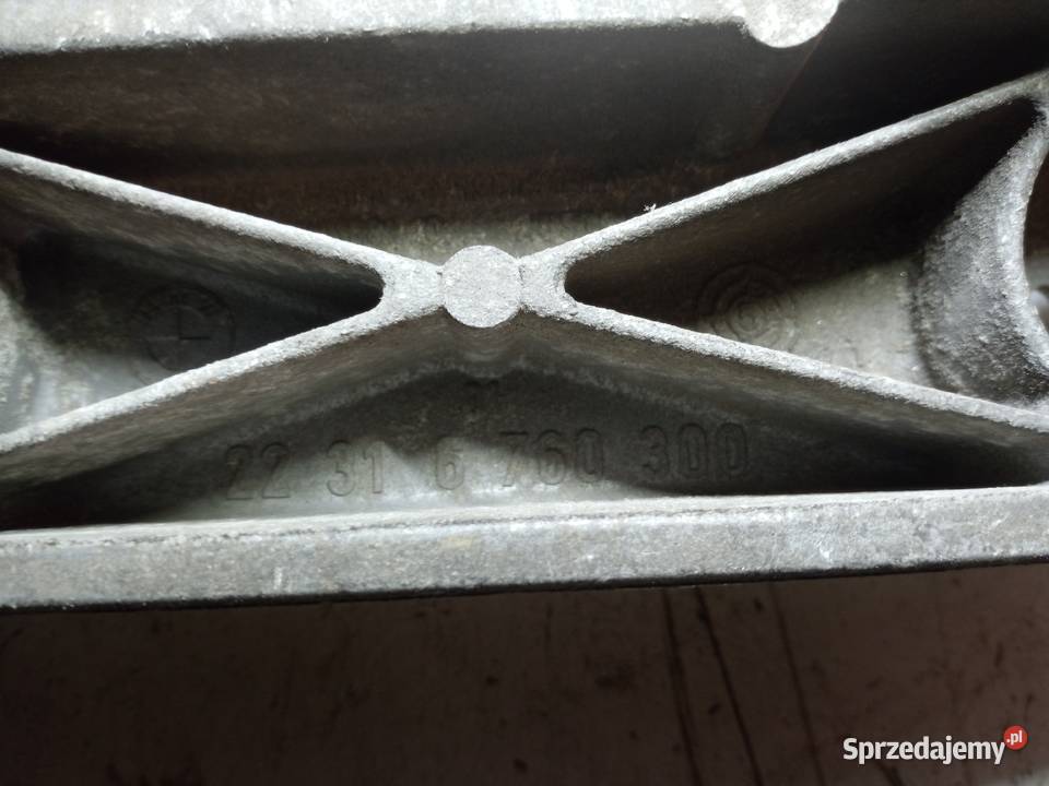 BMW E90 E91 E87 E81 E82 E84 18d 20d Wspornik Skrzynie biegów manualne Bydgoszcz