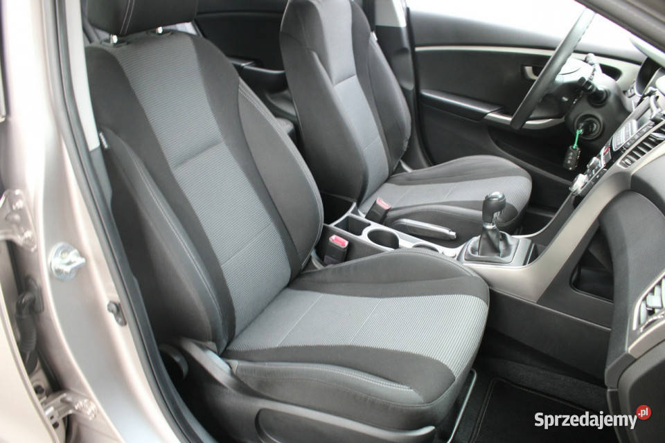 Hyundai i30 BezwypadkowyMaly przebiegSuper Samochody osobowe Gliwice