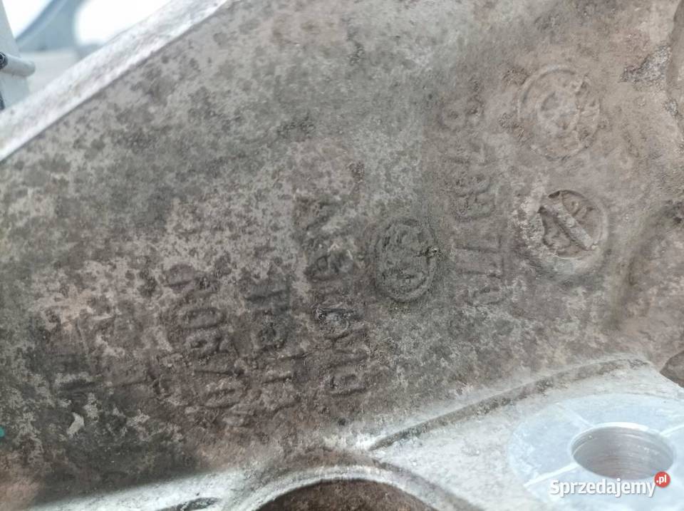 ZWROTNICA PRAWY TYŁ 20 D WAHACZ Bmw Seria 5 VI