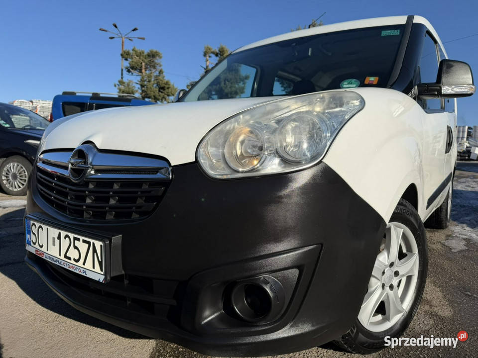 Opel Combo Klimatyzacja Ele szyby Ele lusterka lakier metallic Cieszyn