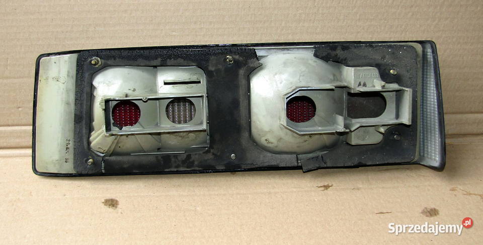 LAMPA TYLNA LEWA FORD ESCORT IV 86AG13A603 Mysłaków