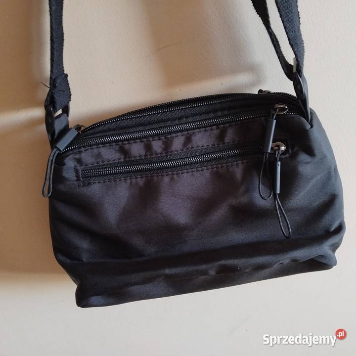 Czarna torebka crossbody nerka SOSIDI pomorskie Czarne