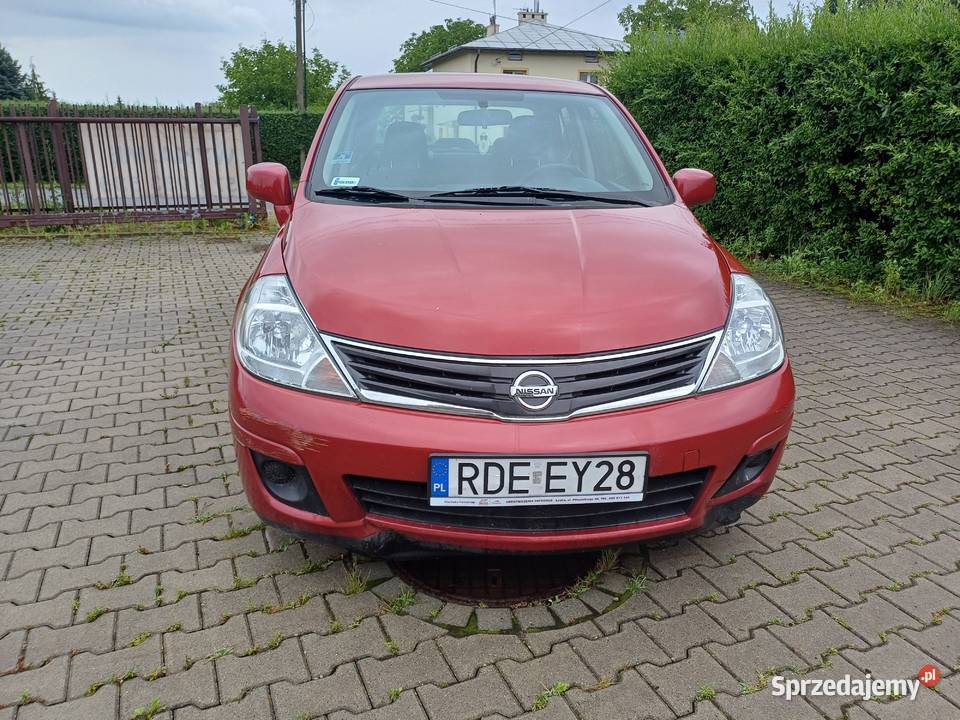 Nissan Versa 18 2010r Rok produkcji 2010 podkarpackie