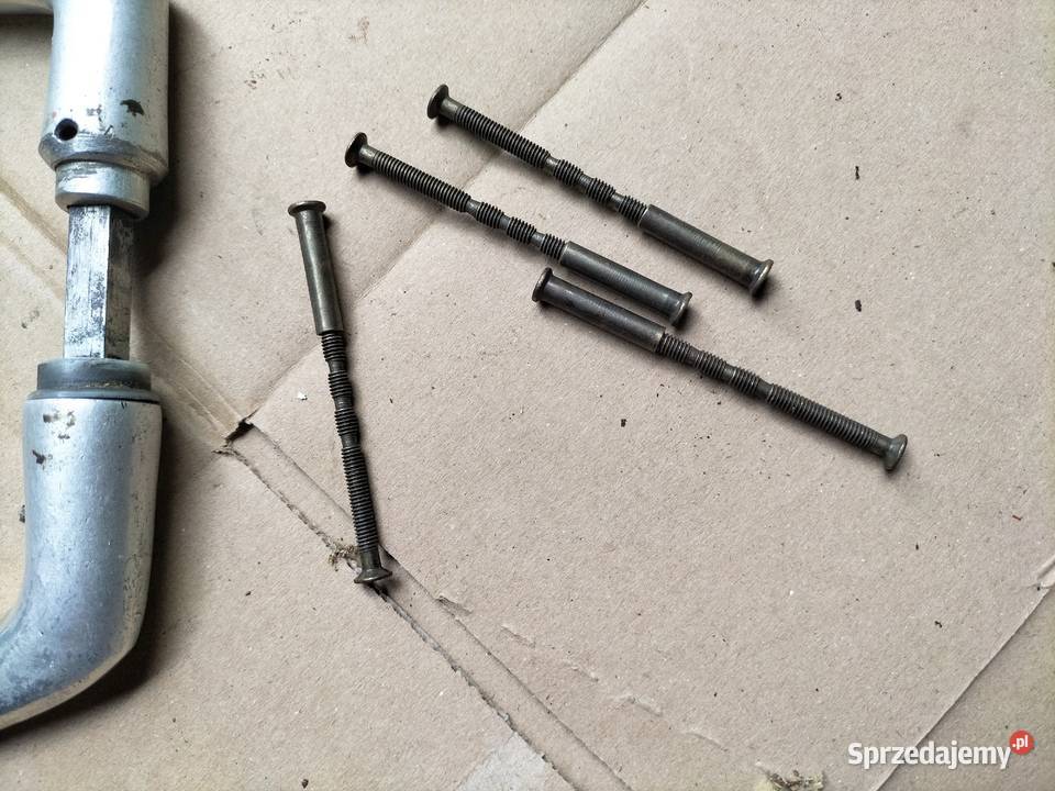 Aluminiowe klamki drzwiowe bez okuć z czasów PRL Kamień-Kolonia