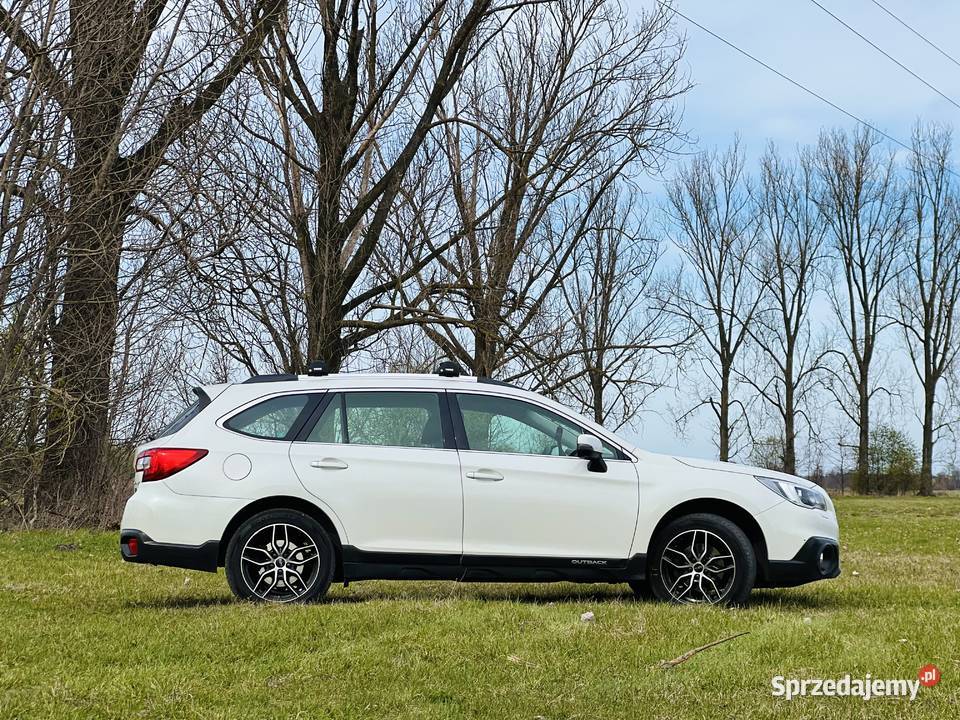 Subaru Outback 20D Polski salon Garażowany 175 Piątek sprzedam