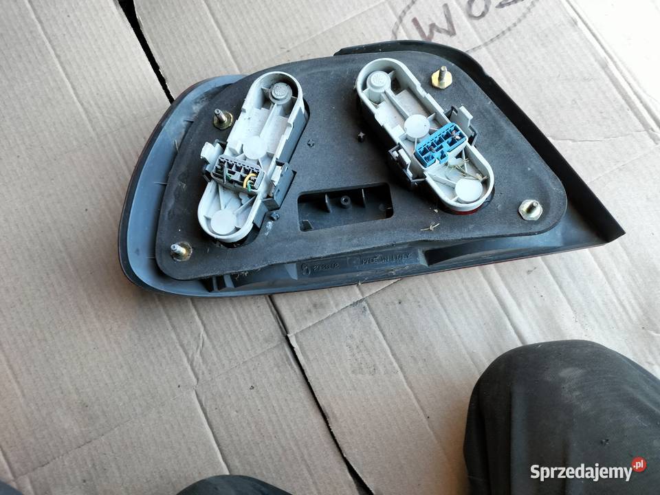 Volvo S40 LAMPA PRAWY TYŁ PRAWA TYLNA WKŁAD lubelskie Kamień-Kolonia