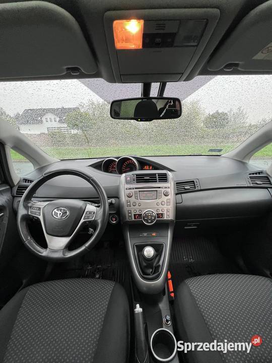 Toyota Verso 18 BenzLpg 7 osobowy hak kamera benzyna+LPG