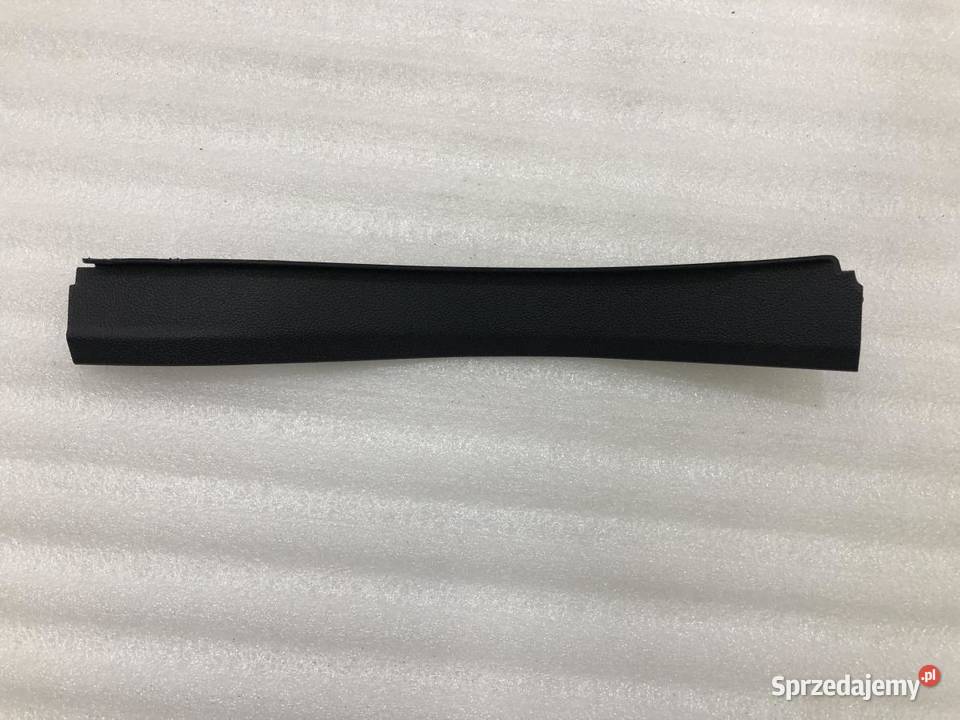 OSŁONA SŁUPKA LEWA 5TA868223 VW TOURAN III