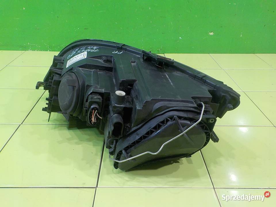 AUDI TT 8J 20 TFSI 07r COUPE 2D lampa prawa Suków