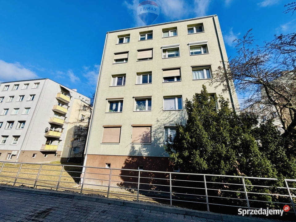 Jeżyce 3 pokoje do własnej aranżacji Rok budowy 1960 Poznań