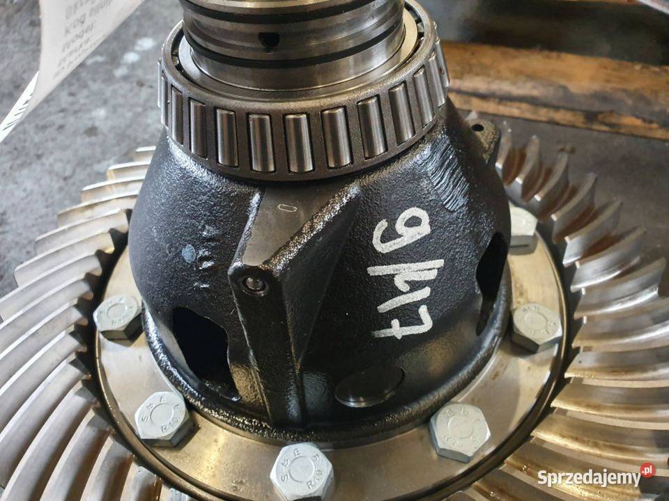 MECHANIZM RÓŻNICOWY TRAKTOR HOLLAND T6175 947 Lipno