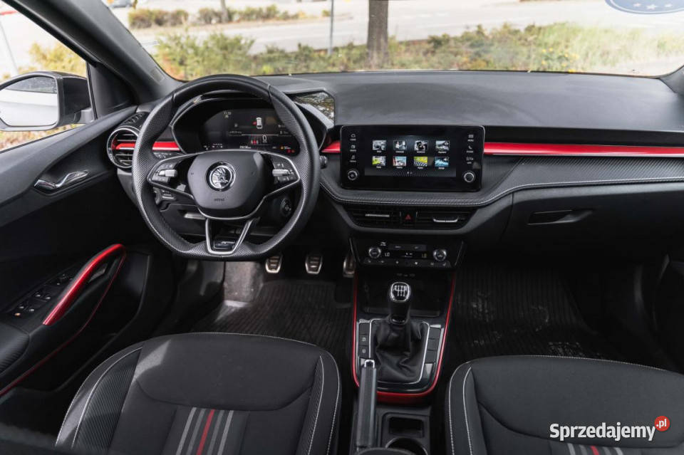 Skoda Fabia 10 TSI światła do jazdy dziennej