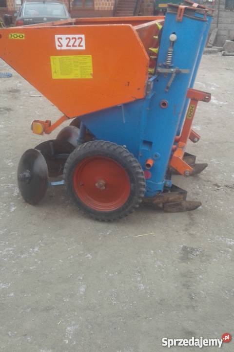 Sadzarka do ziemnaiaków KORA S222 nieuszkodzony Rolnictwo Kowal