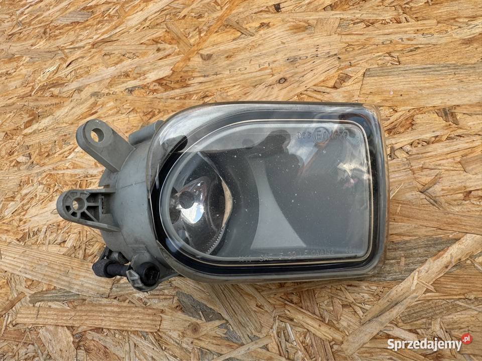 Halogen prawy rh Volvo v50 0408 030507500200 sprzedam