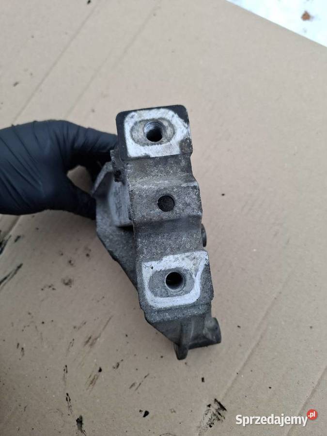 Łapa mocowanie skrzyni biegów Golf IV Toledo II Części samochodowe małopolskie Przyborów sprzedam