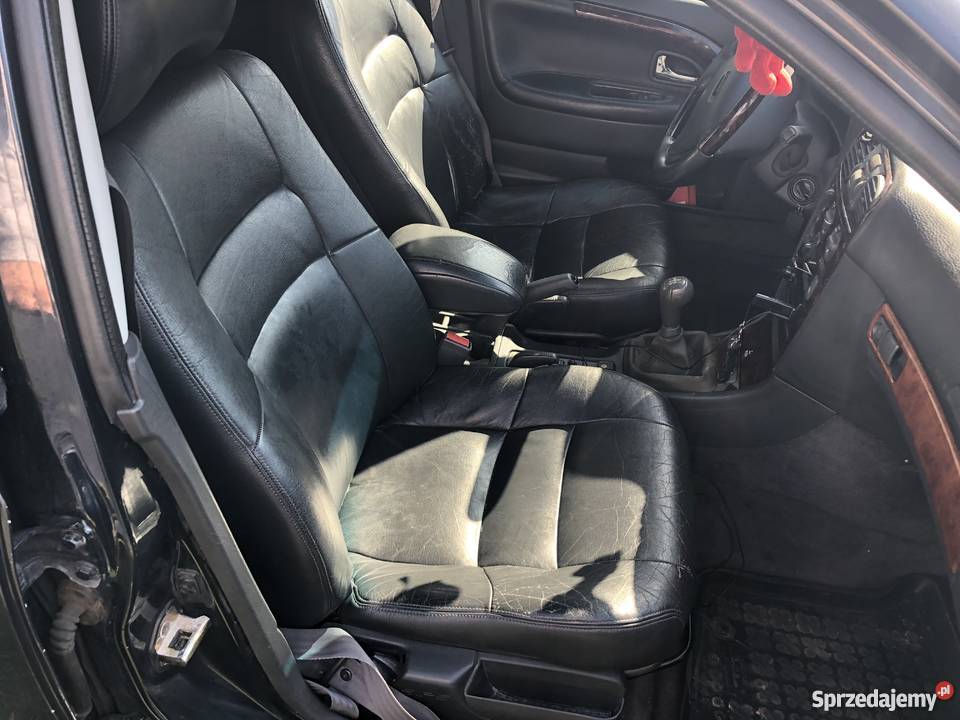 VOLVO V40 T4 Łęczna