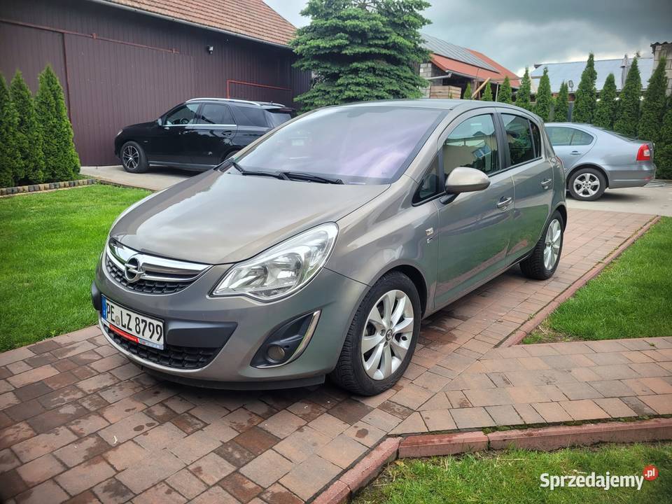 12 Benzyna Podgrzewane fotele automatyczna światła przeciwmgielne Pińczów
